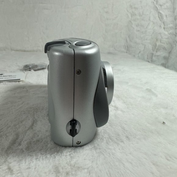 Vintage Kodak EasyLoad 35 KE85 Zoom Point And Shot 35mm Film Camera w/ manuals - Picture 3 of 6